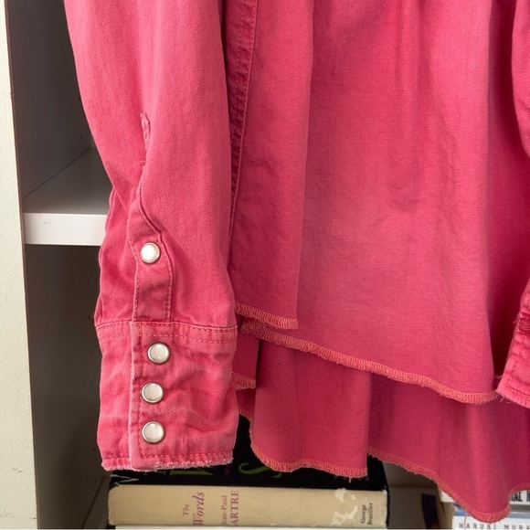 FREE PEOPLE Dylan Button-Up Babydoll Chambray Shirt Jacket - Picture 6 of 10